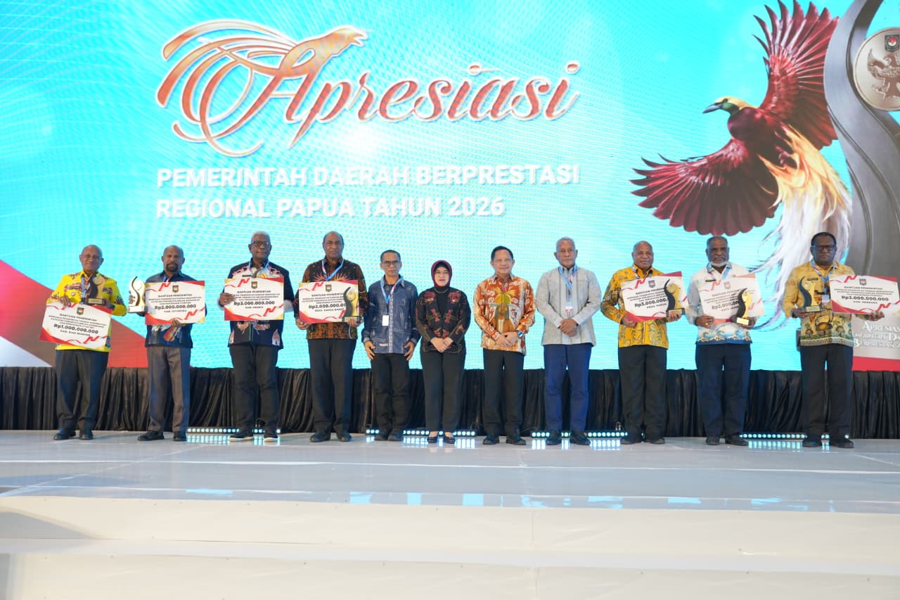 Suasana pertemuan lokakarya penguatan dan pemantapan GTMA yang dihadiri oleh perwakilan NGO, ATR/BPN Provinsi Papua, ATR/BPN kabupaten/kota, kepala distrik, serta tokoh adat di Kabupaten Jayapura yang digelar di Sentani. Senin (22/6/2026)